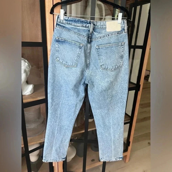 GRLFRND jeans Karolina High Rise Straight Cropped Larchmont light wash 28 denim - Picture 5 of 8